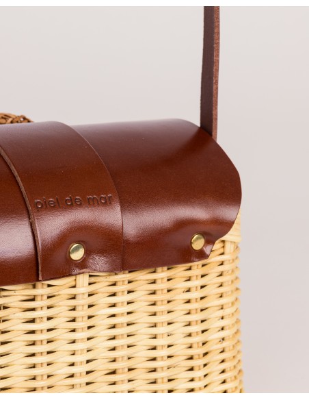 SIMONA | rattan | avellana