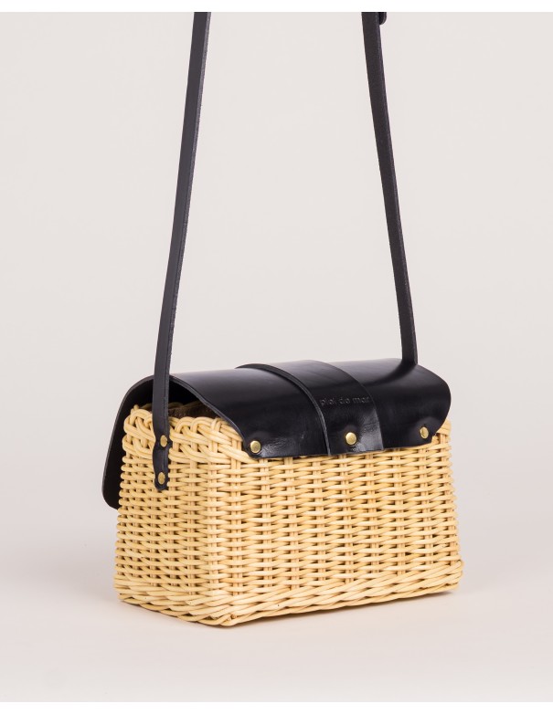 SIMONA | rattan | black