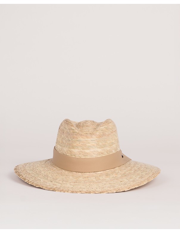 FEDORA | sombrero | arena