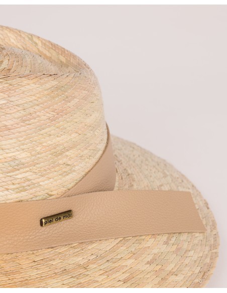 FEDORA | sombrero | arena